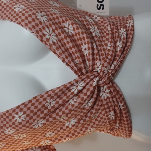 Plaid crop top. Short sleeve tee plunging v-neck, twist front. Balletcore. Large - Picture 3 of 12